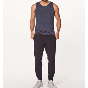 Lululemon Men’s Black In Mind Pant Size L